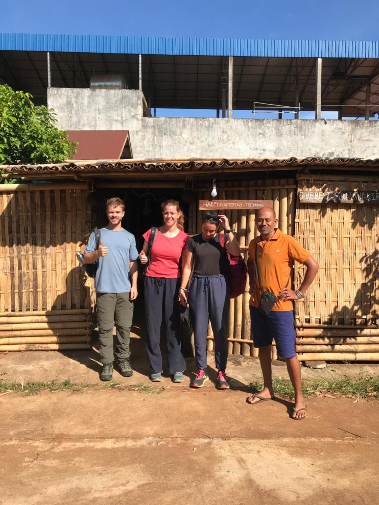 Happy Homestay Banlung & Trekking Exterior photo