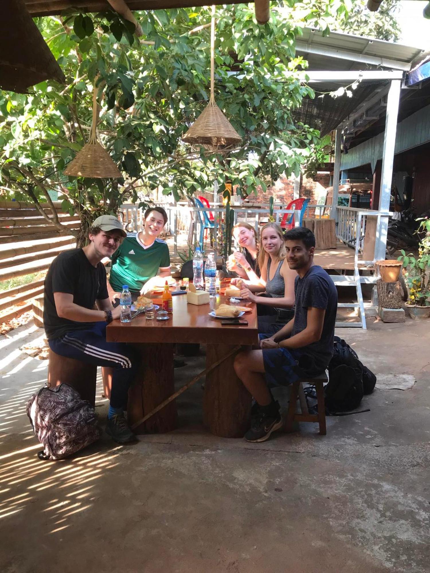 Happy Homestay Banlung & Trekking Exterior photo